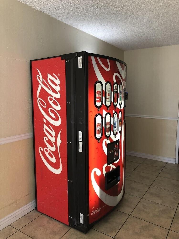 皮奥里亚格伦代尔戴斯酒店 外观 照片